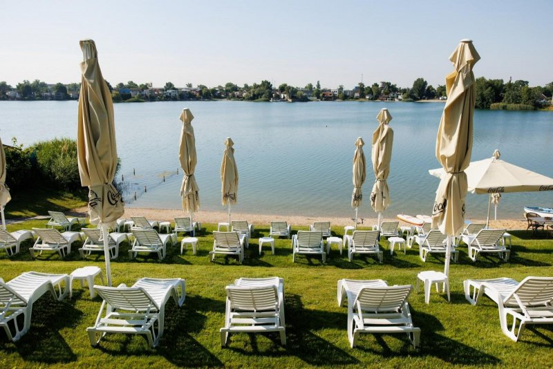 Súkromná pláž v Hoteli Senec - Trinity Hotels.sk 